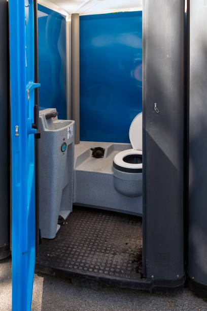 Best Portable restroom trailer rental  in Avenue B And C, AZ